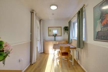 Littlestead Close, Caversham, Image 11