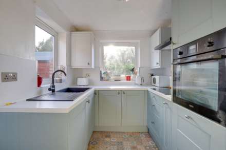 Littlestead Close, Caversham, Image 5