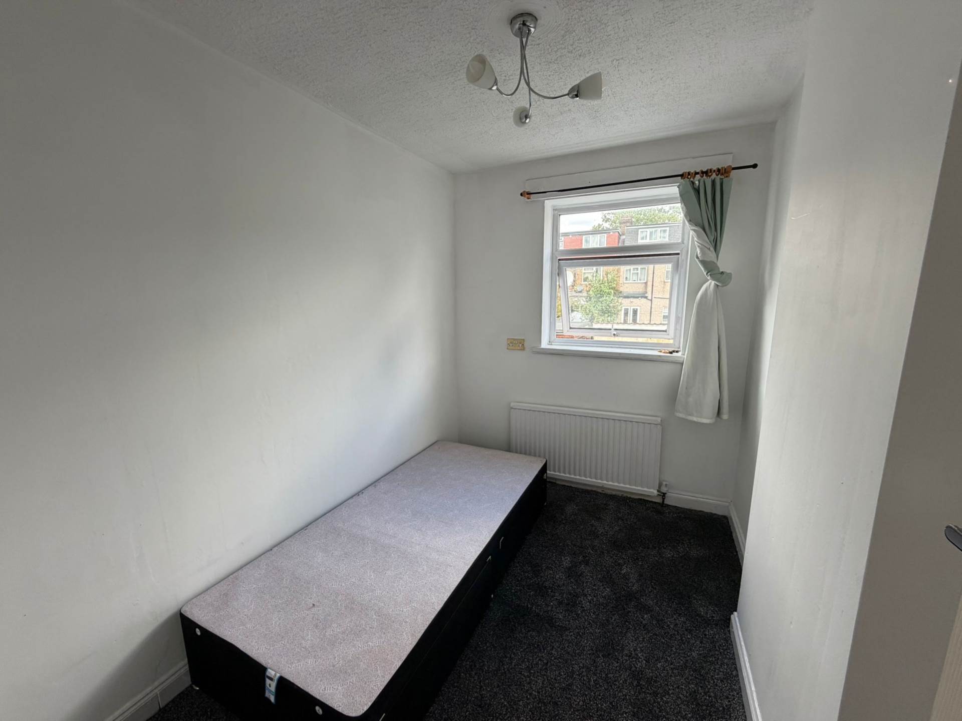 Lloyd Villas, Roman Road, London, Image 5