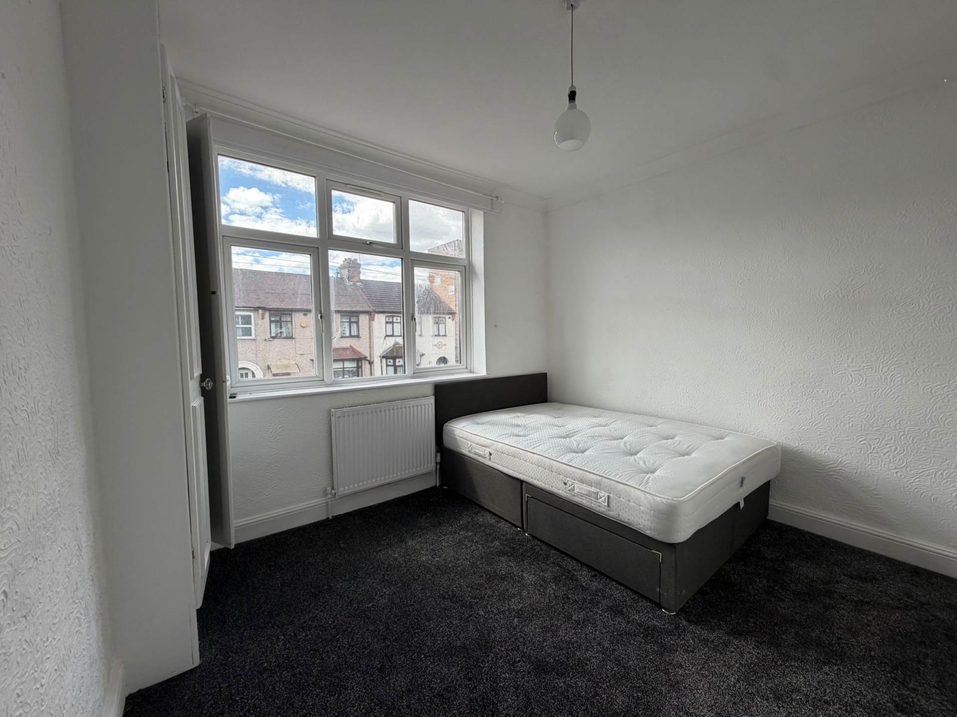 Lloyd Villas, Roman Road, London, Image 7