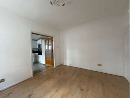 Lloyd Villas, Roman Road, London, Image 3