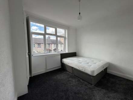 Lloyd Villas, Roman Road, London, Image 7