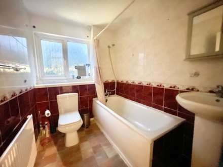 Lindwood Close, Beckton, E6 5RW, Image 5