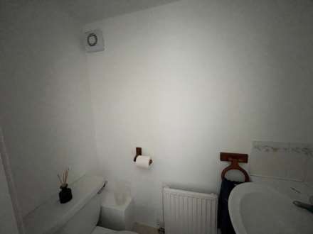 Peridot Street, Beckton, E6, Image 12
