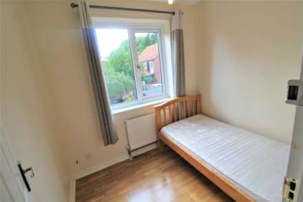 Linton Gardens, Beckton, Image 5