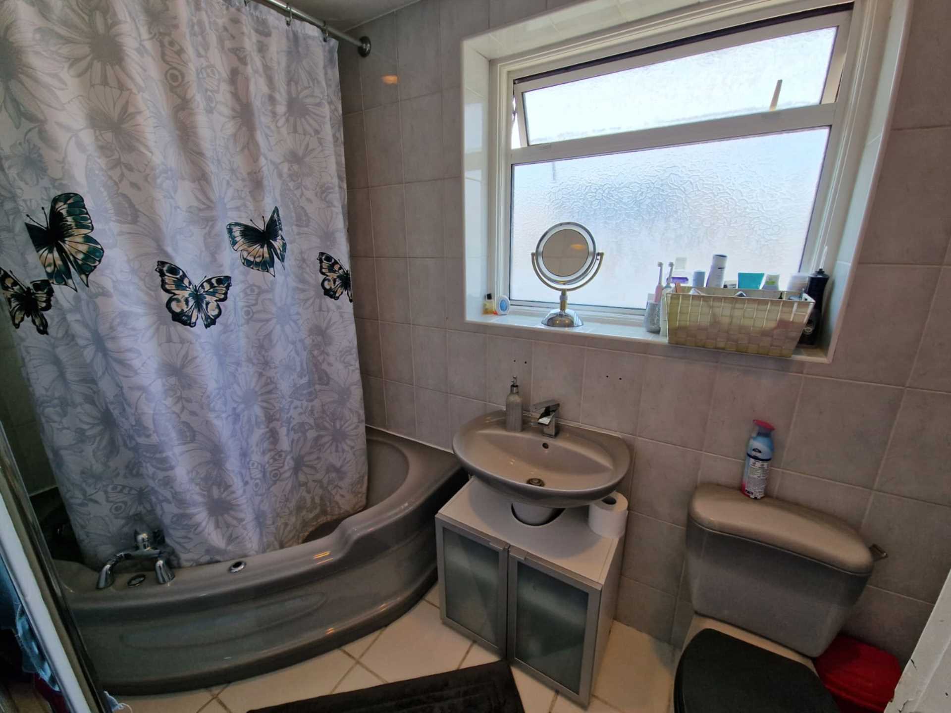 Bushgrove, Dagenham, Image 8