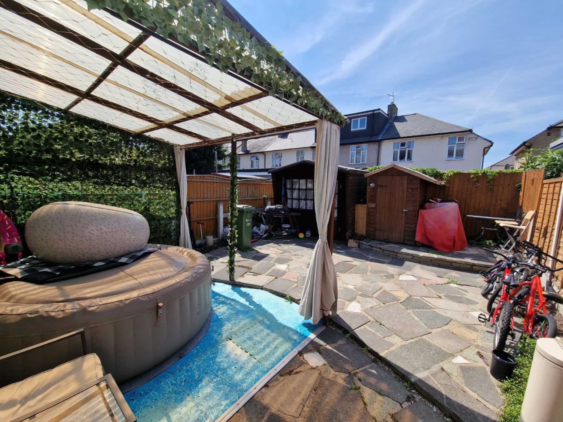 Bushgrove, Dagenham, Image 9