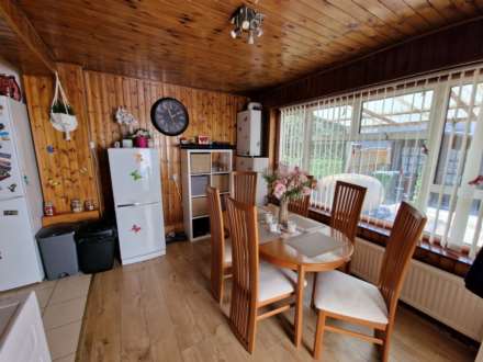 Bushgrove, Dagenham, Image 5