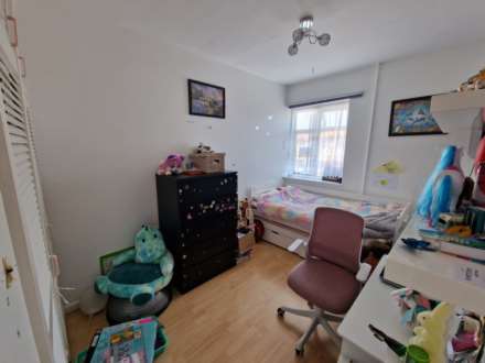 Bushgrove, Dagenham, Image 7