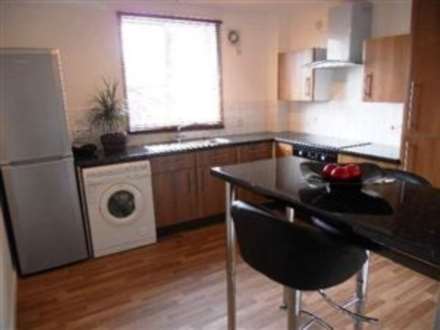 Warwal, Beckton E6 6WG, Image 3