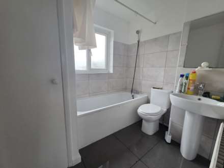 Jade Close, Beckton, E16 3TY, Image 6