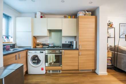 Kean Crescent, Becontree, RM8 1DG, Image 4