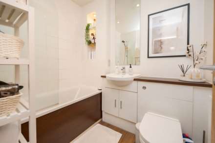 Kean Crescent, Becontree, RM8 1DG, Image 8