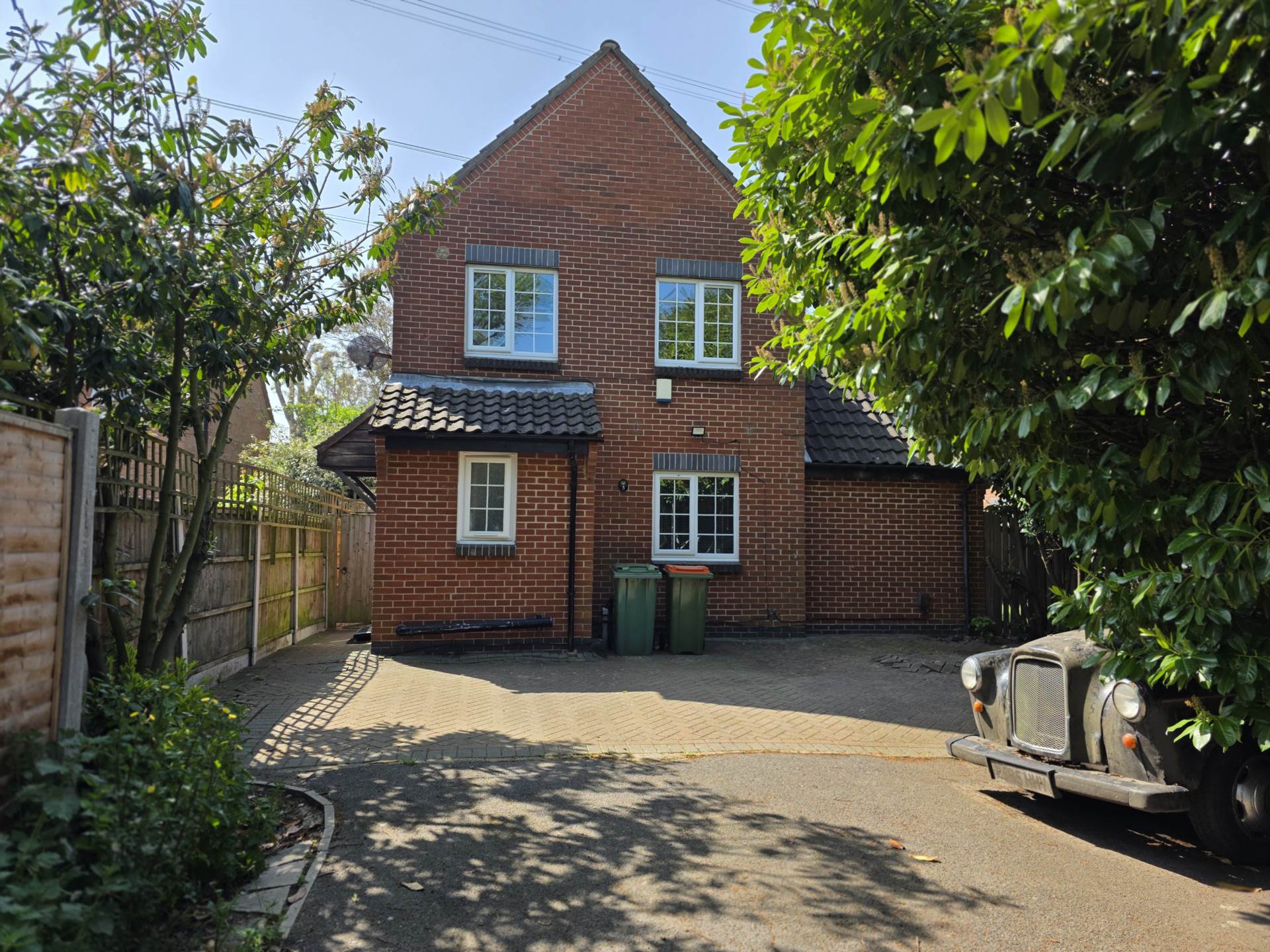 Hawksmoor Close, Beckton, Image 1