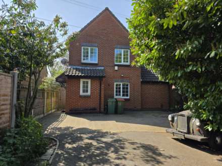Hawksmoor Close, Beckton, Image 1