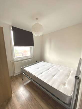 High Road, Leytonstone, Image 3