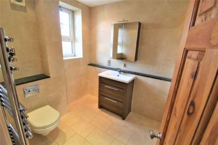 Cahir Street, London, Image 5