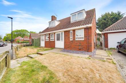 Oliver Gardens, Beckton, Image 1
