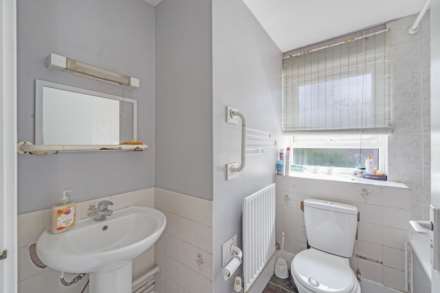 Oliver Gardens, Beckton, Image 11