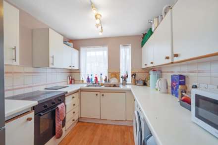 Oliver Gardens, Beckton, Image 2