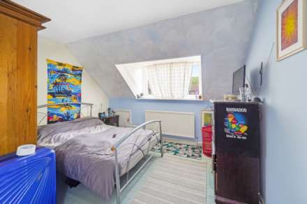 Oliver Gardens, Beckton, Image 8