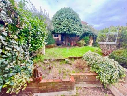 Glenton Way, Romford, Image 10