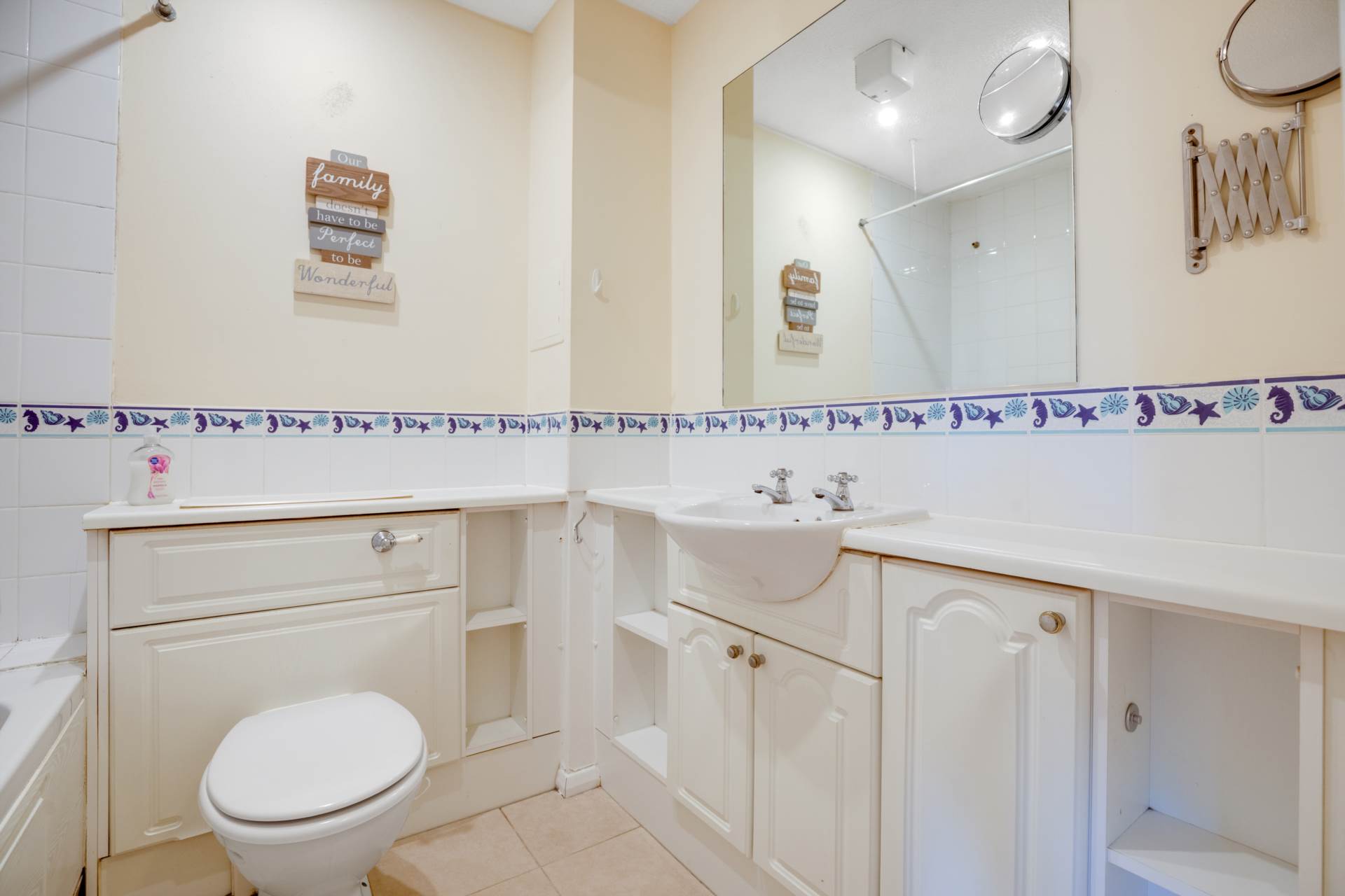 Angelica Drive, London, Image 12