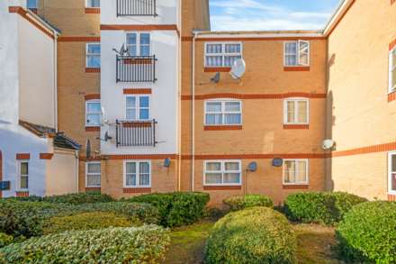 Angelica Drive, London, Image 15