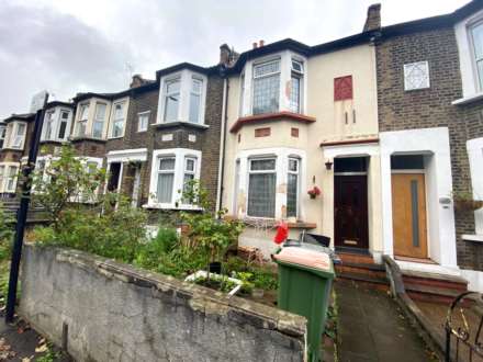 2 Bedroom House, Upper Road, Plaistow