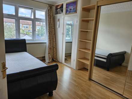 1 Bedroom Room (Double), Eastern Avenue, Ilford