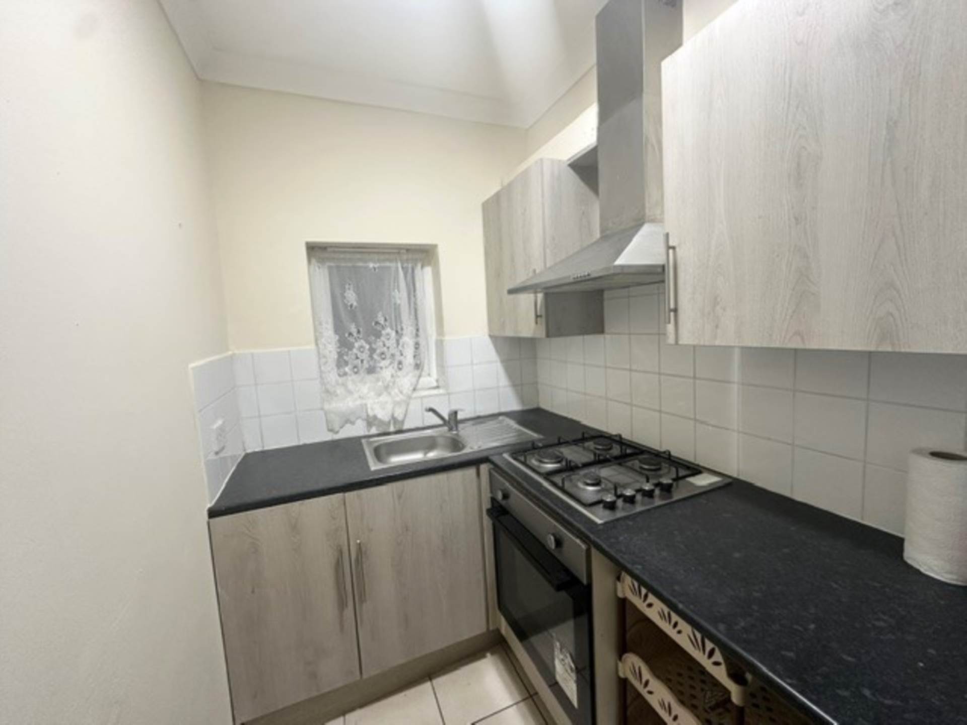 Clements Road, Ilford, Image 2