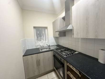 Clements Road, Ilford, Image 2