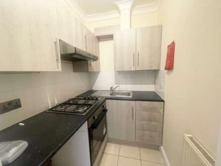 Clements Road, Ilford, Image 2