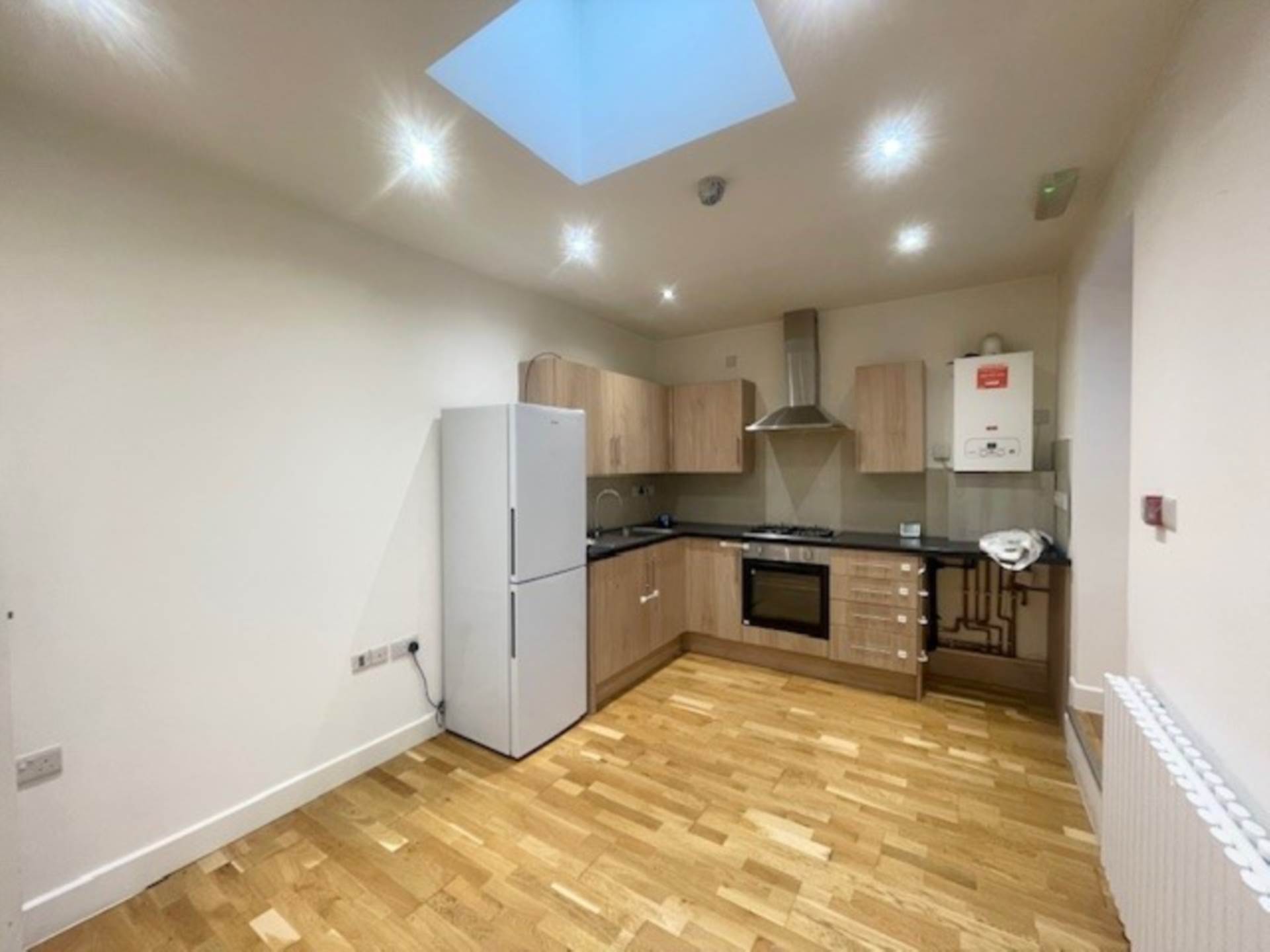 High Road, Leytonstone, Image 1