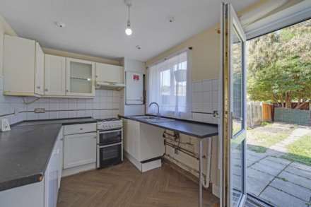 Barton Close, Beckton, Image 5