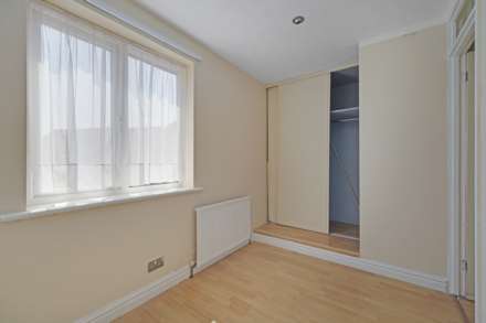 Barton Close, Beckton, Image 9