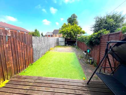 County Road, Beckton, Image 8
