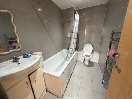 Goodmayes Road, Ilford, Image 4