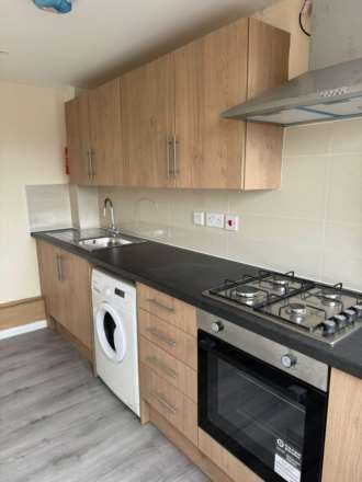 Goodmayes Road, Ilford, Image 4