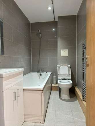 Goodmayes Road, Ilford, Image 5