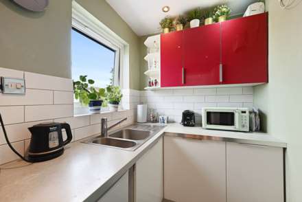 Harper Road, Beckton, Image 3