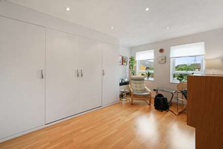 Harper Road, Beckton, Image 9