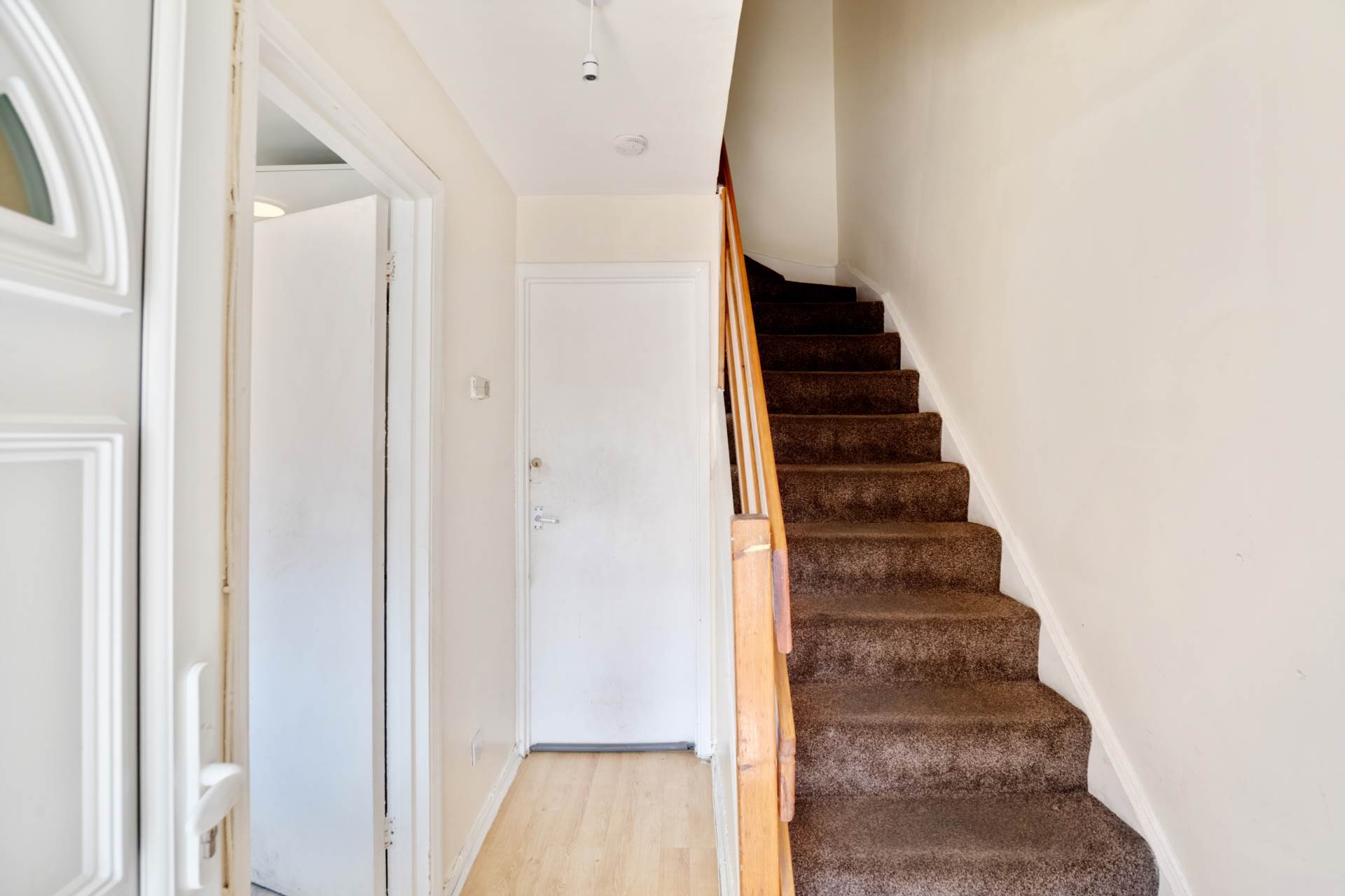 Hogarth Close Beckton, Image 5