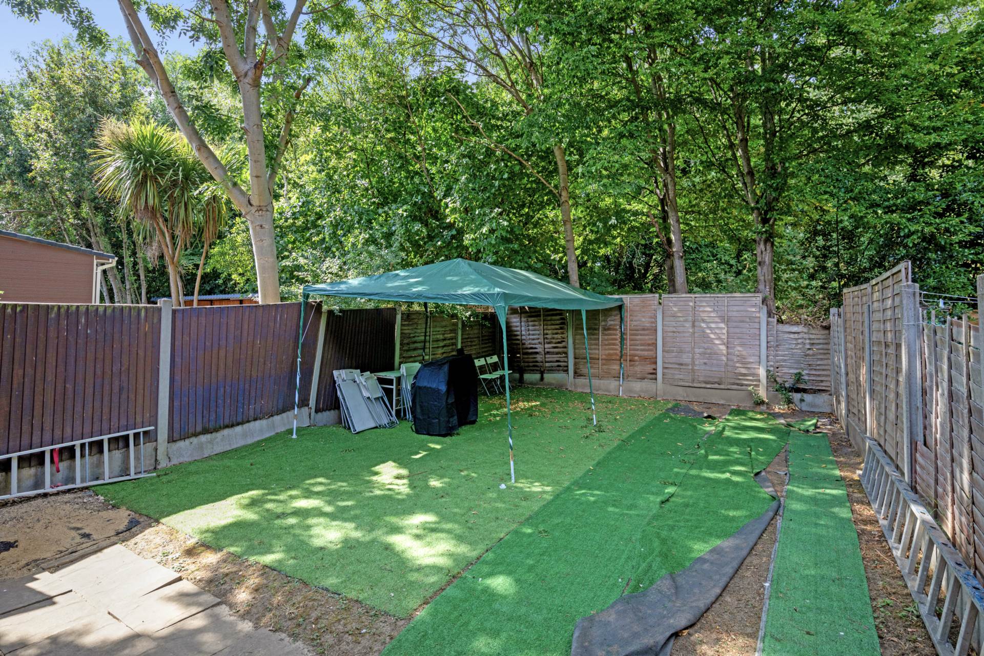 Hogarth Close Beckton, Image 9