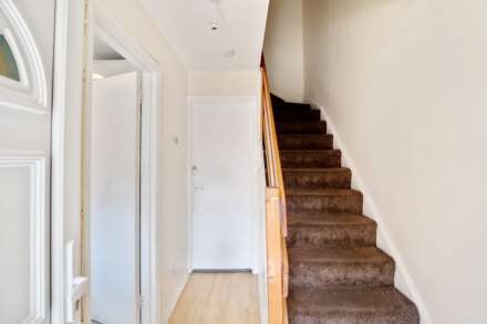 Hogarth Close Beckton, Image 5