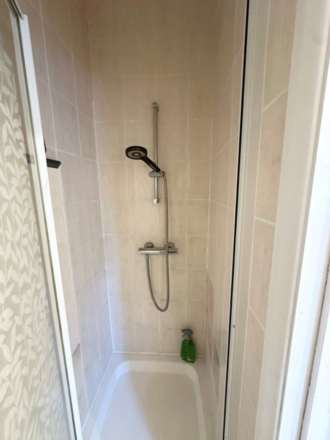 Leytonstone Road, London, E15, Image 4