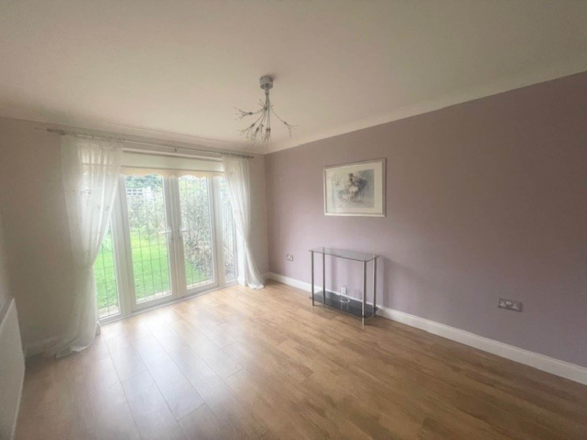 Caernarvon Drive, Ilford, Image 2