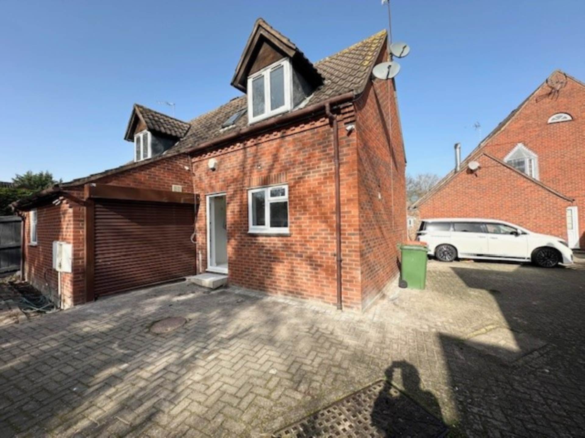 Juniper Lane, Beckton, Image 6