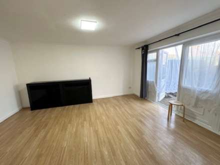 Juniper Lane, Beckton, Image 4