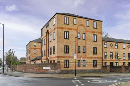 Tollgate Road, Beckton, Yemen